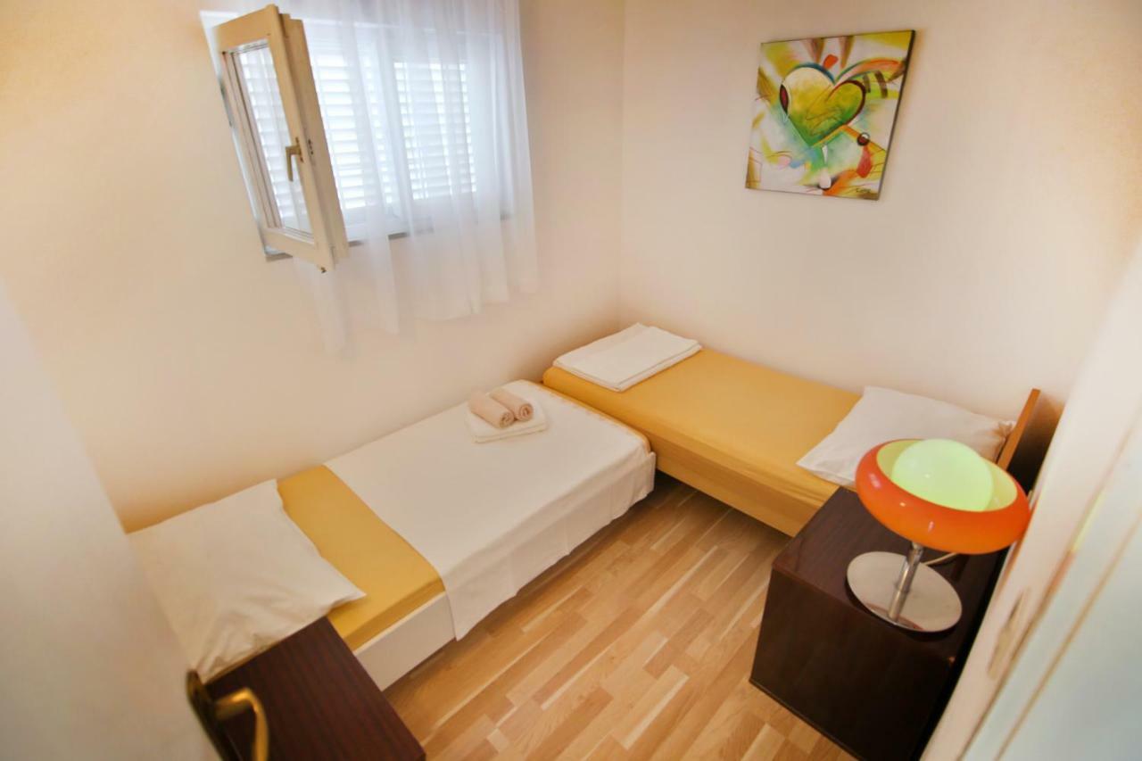 Apartment Rosemary Rogoznica  Extérieur photo